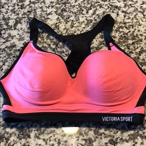 Victoria secret incredible sports bra